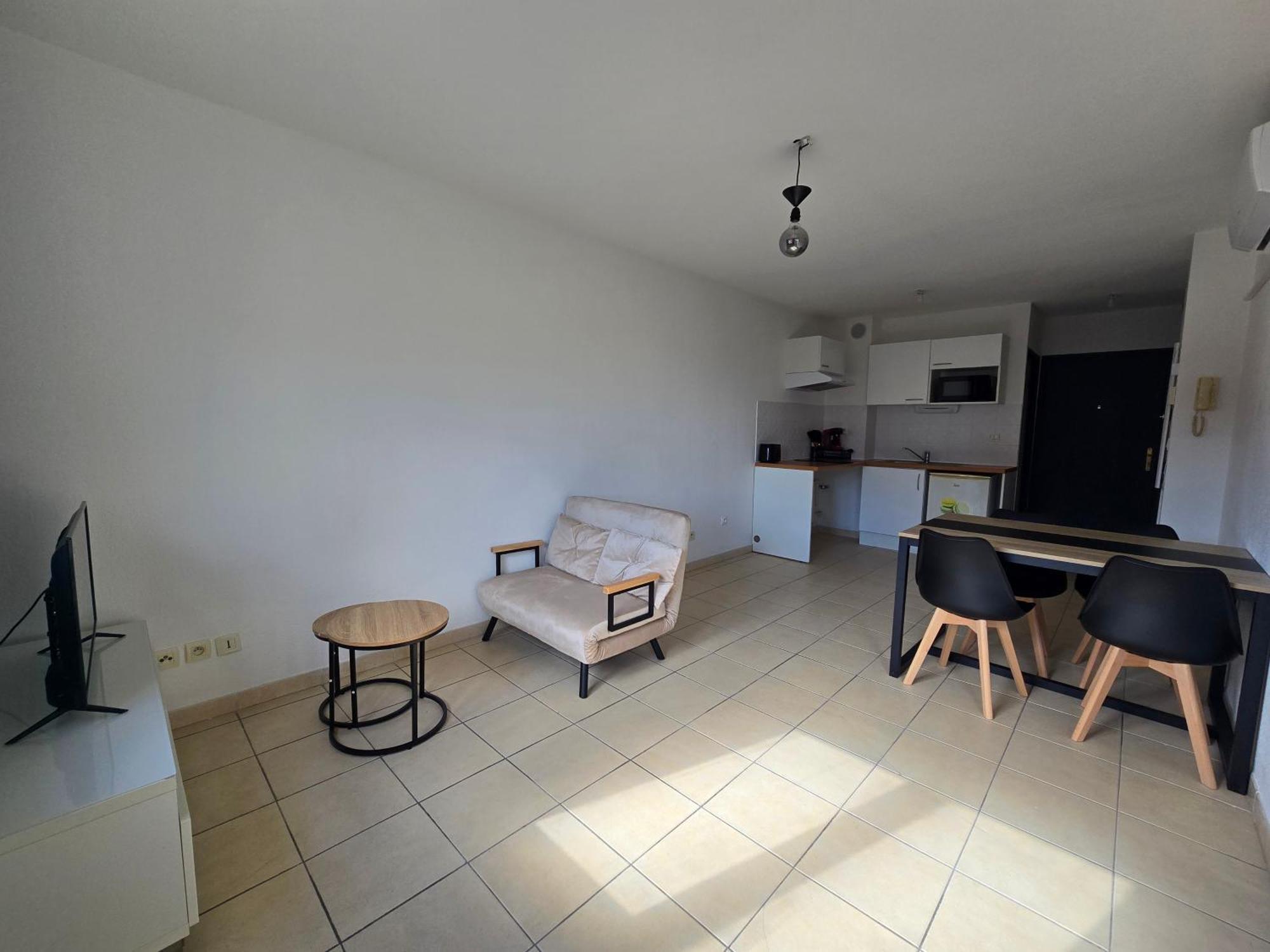 Appartement Dans Residence Avec Piscine 阿格德 外观 照片